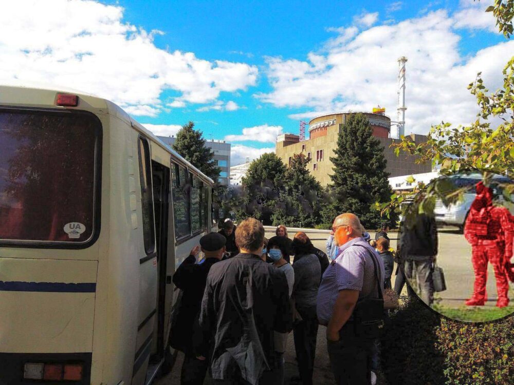 На псевдореферендум до Мелітополя та Бердянська привезли кілька автобусів людей із Криму