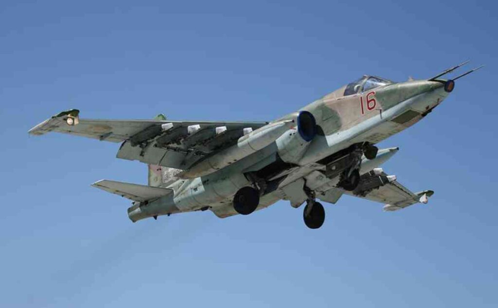 Українські воїни “вполювали” російський Су-25 у небі над Миколаївщиною