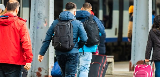 Українським чоловікам-студентам іноземних вишів заборонили виїзд за кордон