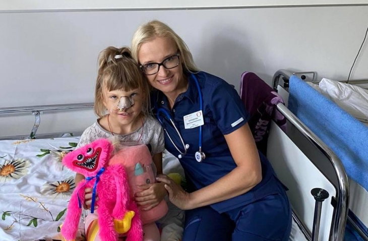 Львівські хірурги сформували 8-річній дівчинці ніс з її реберного хряща