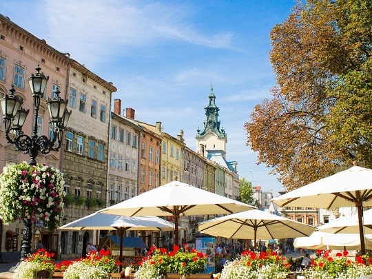 Польські турфірми почали відновлювати подорожі до Львова