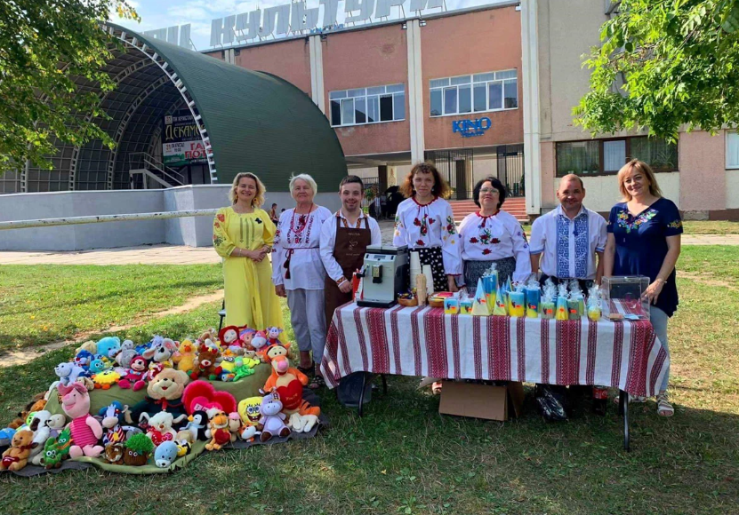 Де на Львівщині виготовляють окопні свічки: адреси, як підтримати