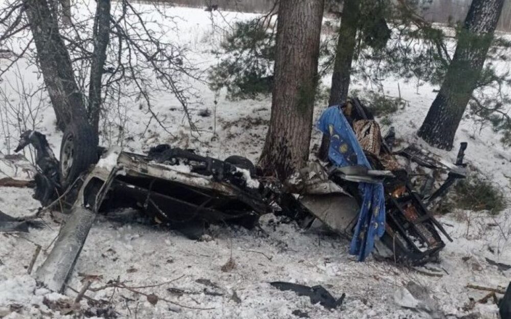 На Житомирщині автомобіль підірвався на міні – загинуло подружжя.