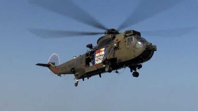 Екіпажі ЗСУ провели навчання на британських вертольотах Sea King