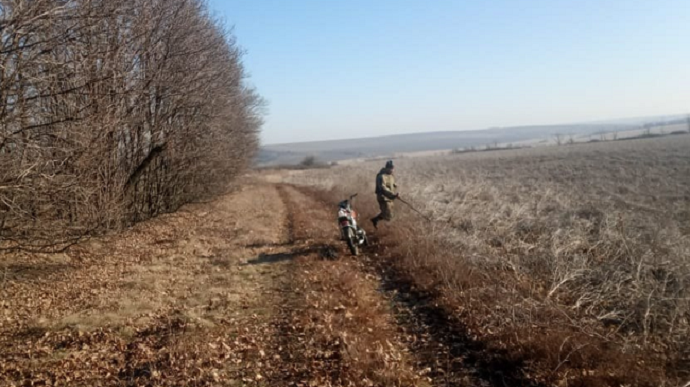 На Харківщині двоє чоловіків підірвалися на боєприпасі