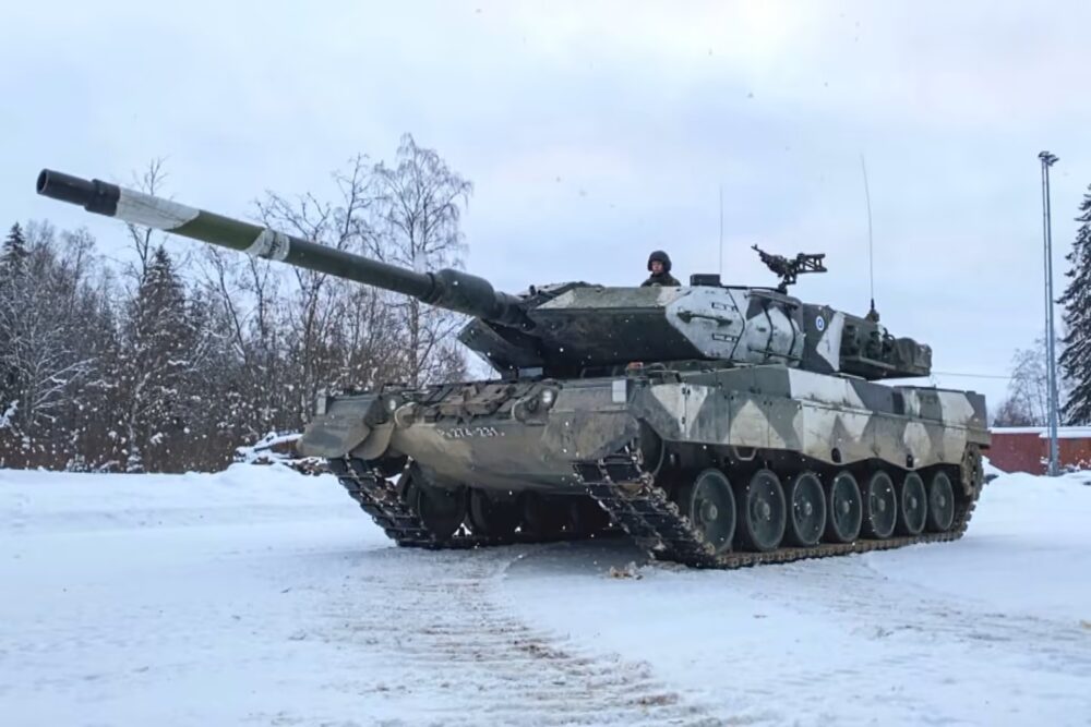 Німецький виробник танків готовий передати Україні 139 танків Leopard
