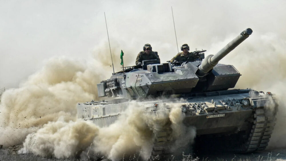 Німеччина не заважатиме Польщі передати танки Leopard Україні