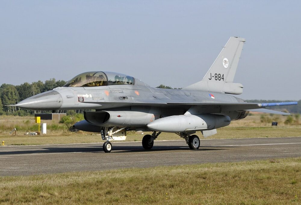 Україна надіслала Нідерландам офіційний запит на винищувачі F-16