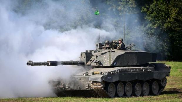 Польща навчить українських військових користуватися танками Leopard за 5 тижнів