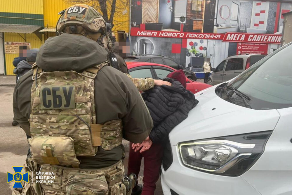 У Вінниці затримали чоловіка, який вербував українських “тюремників” до ПВК “вагнер”