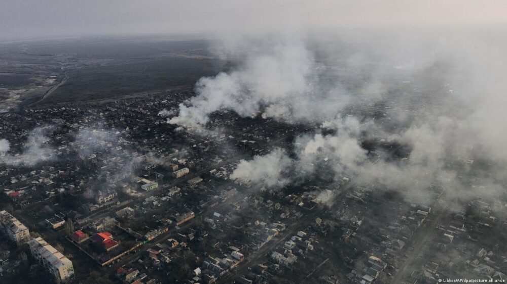 На північ від Бахмута Сили оборони відбивають за день десятки ворожих атак