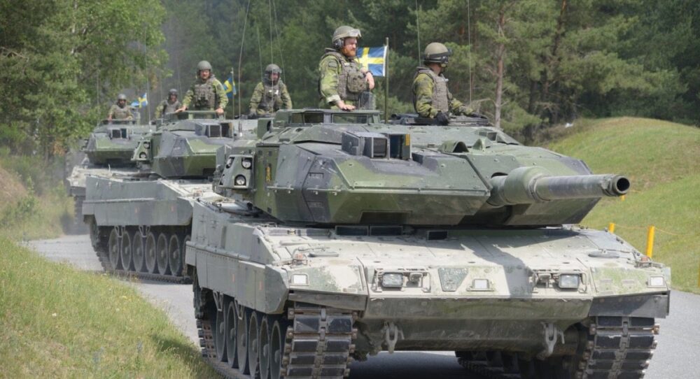 Швеція передасть Україні 10 танків Leopard 2