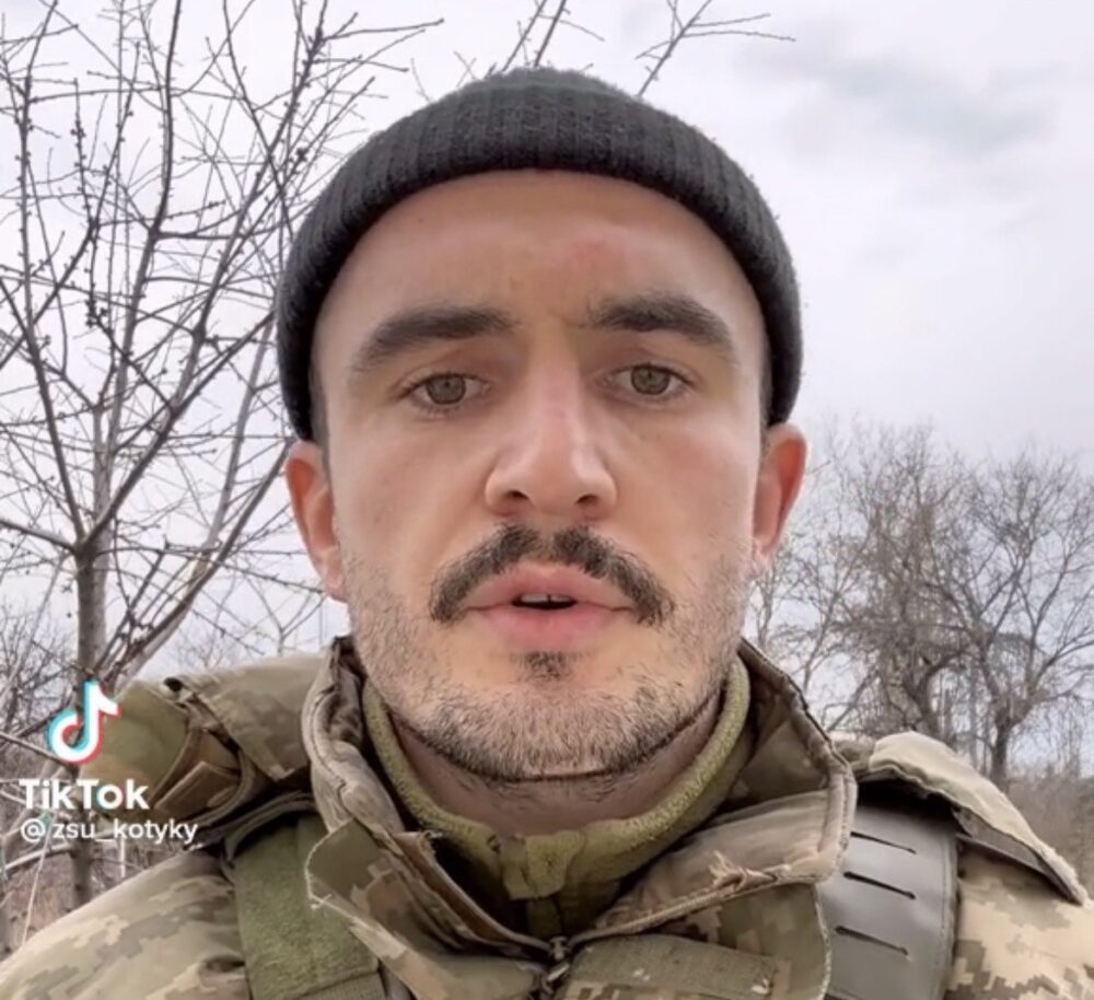 У Львові шахраї напоїли і обікрали військового. Відео