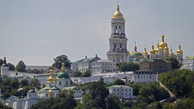 Києво-Печерська Лавра розірвала договір оренди із УПЦ МП