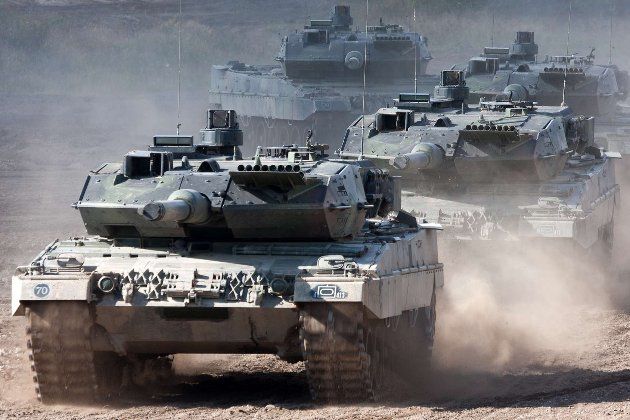 9 країн пообіцяли надати Україні понад 150 танків Leopard