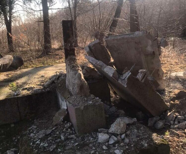 На Львівщині демонтували черговий пам’ятник радянському солдату. Оновлено