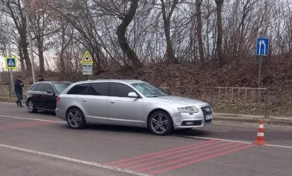 Під Львовом водій авто на смерть збив пішохода