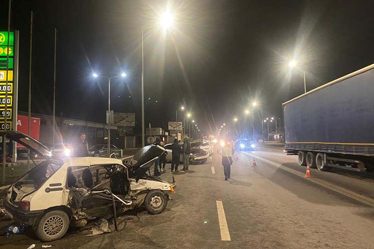 Внаслідок ДТП у Тернополі загинув водій