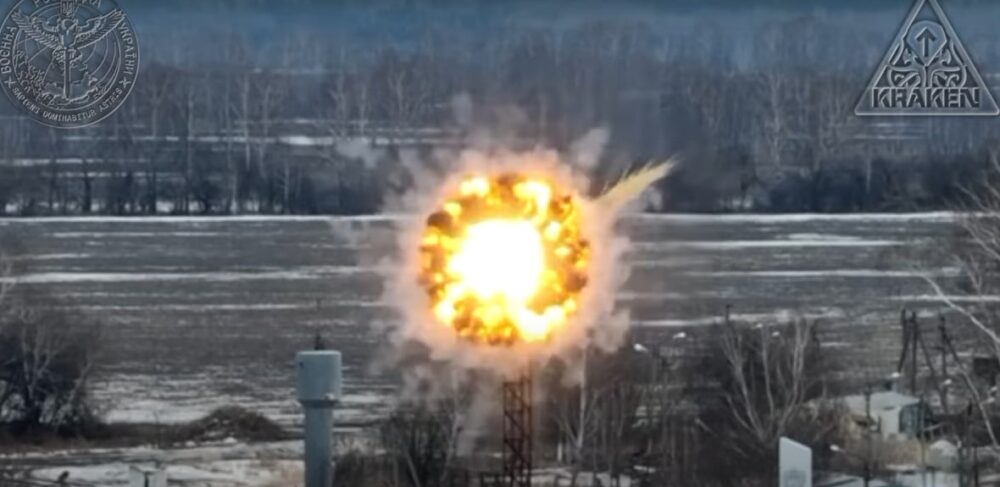 Спецпідрозділ ГУР знищив дві російські вежі спостереження. Відео