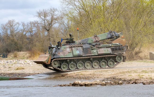 Німеччина передала Україні три інженерні танки Dachs