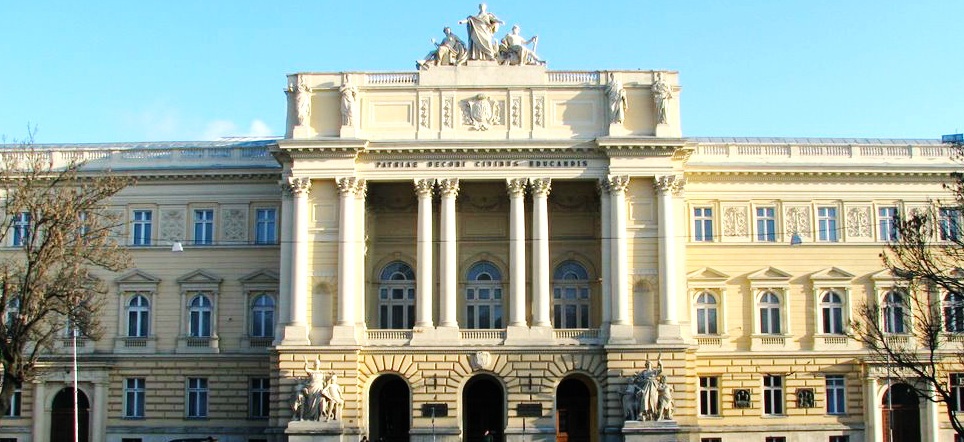 Підрядника судитимуть за розкрадання понад 700 тис. грн під час реставрації львівського університету
