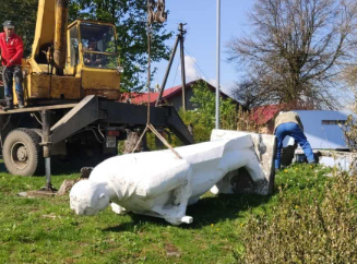 У громаді на Львівщині демонтували третій радянський пам’ятник за два дні