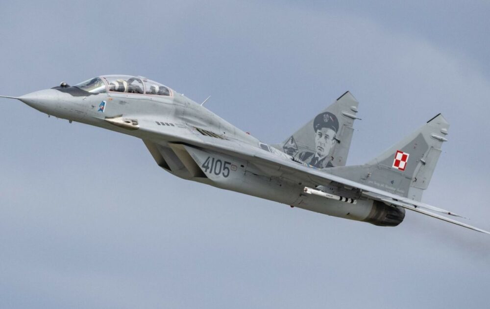 Польща передала Україні перші винищувачі МіГ-29