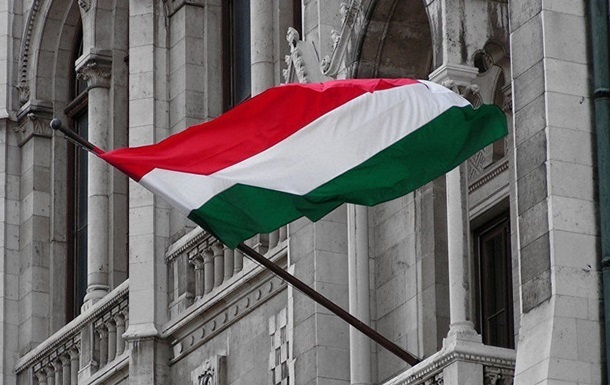 Угорщина заблокувала пакет військової допомоги Україні на 500 мільйонів євро