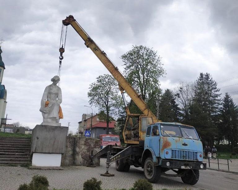 На Львівщині декомунізація гальмується через лінь громад – Олег Радик