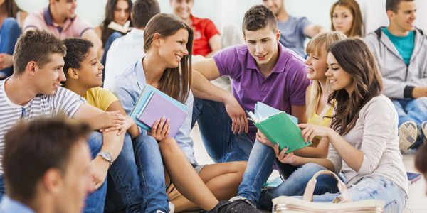 Кількість іноземних студентів в Україні скоротилася на третину