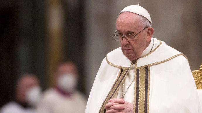Папа Римський заявив, що Ватикан бере участь у секретній миротворчій місії в Україні