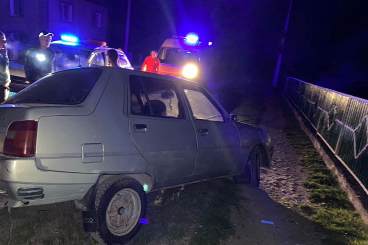 На Тернопільщині п’яний чоловік викрав авто і скоїв ДТП
