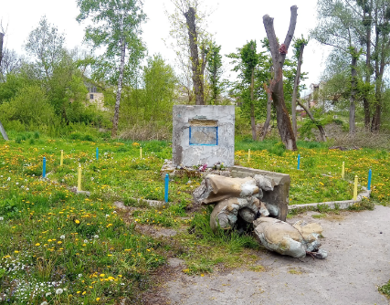 У громаді на Львівщині демонтували три пам’ятники радянським солдатам