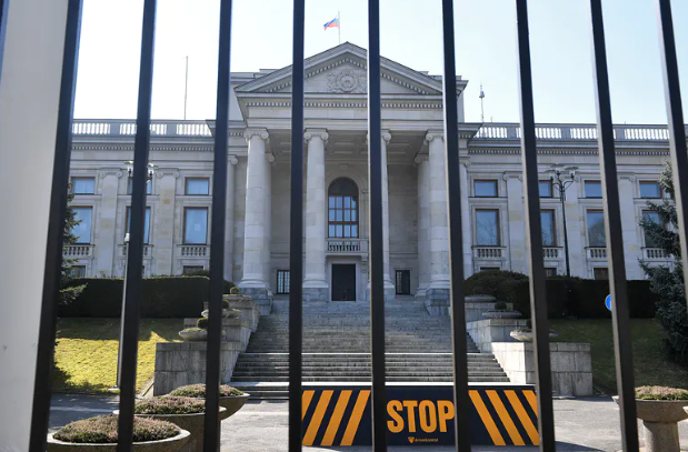 Польща вилучила з рахунків російського посольства майже $1,2 млн
