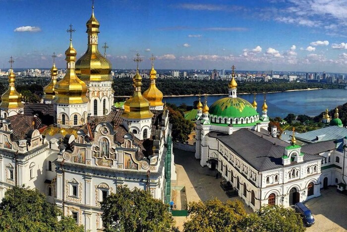 Суд відмовив Московському патріархату у проведенні богослужінь в Лаврі