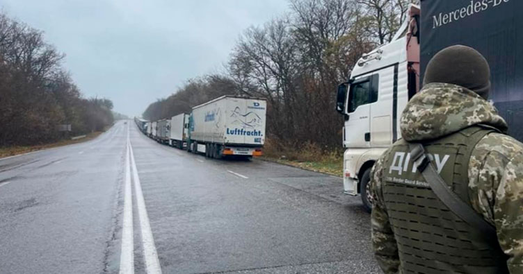 На Тернопільщині працівник банку допоміг 8 ухилянтам перетнути кордон