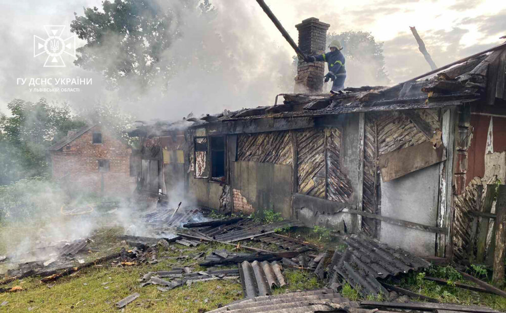На Львівщині під час пожежі у будинку знайшли тіло чоловіка