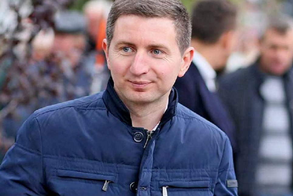 Львівський антивакцинатор Остап Стахів оголосив про відкриття “курсів для журналістів”
