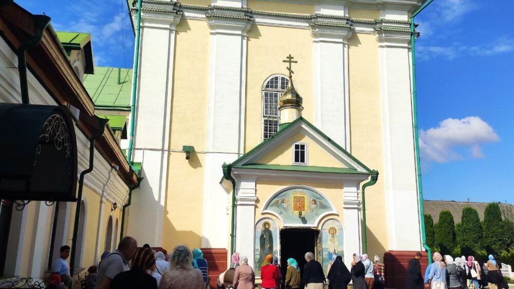 На Тернопільщині в монастиря московського патріархату закінчився договір, але черниці не виселяються