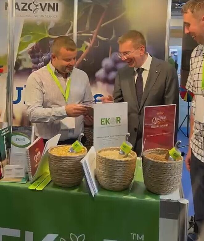Президент Латвії особисто ознайомився із продукцією компанії “Опілля” на міжнародній виставці Riga Food 2023