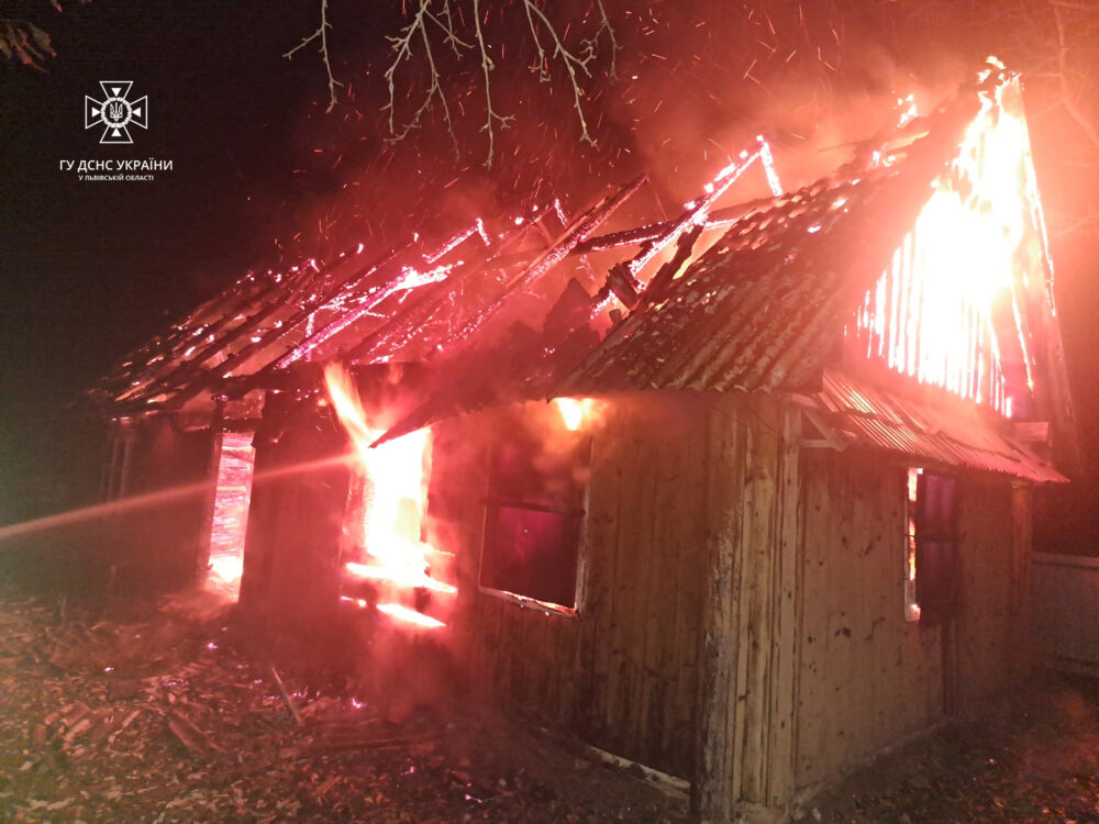 На Львівщині згорів житловий будинок