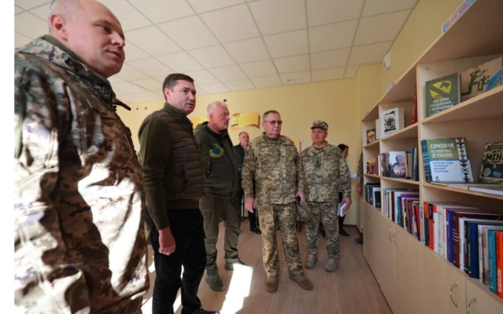 Козицький  відвідав військовий ліцей Нацакадемії Сухопутних військ в одному з районів Львівщини