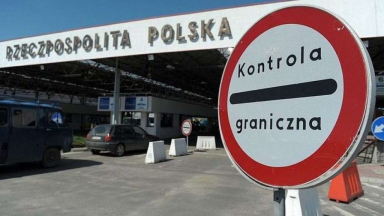 На кордоні з Польщею виявили контрабандні ліки для потенції на 5 млн грн