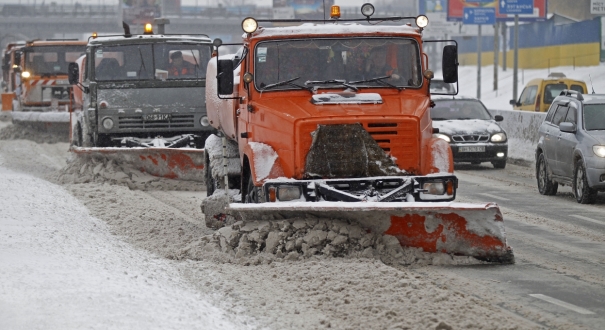 У Львівській ОВА пояснили причину неналежного розчищення доріг