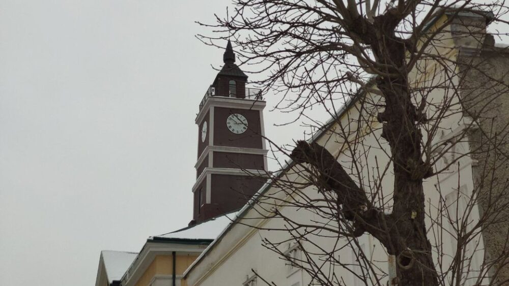 У місті на Тернопільщині на ратуші запрацював годинник часів Австро-Угорщини