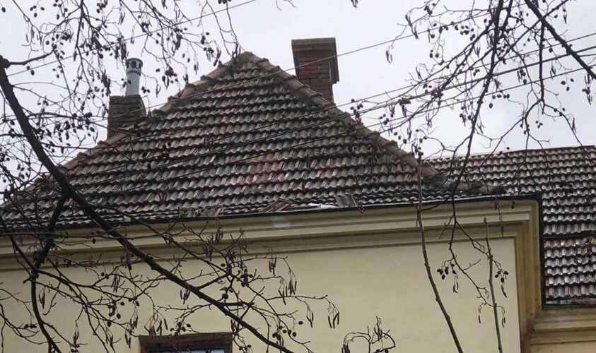 У Дублянах відремонтували пошкоджений «шахедом» дах сімейного гуртожитку