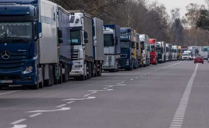 Польські перевізники продовжують блокувати три пункти пропуску