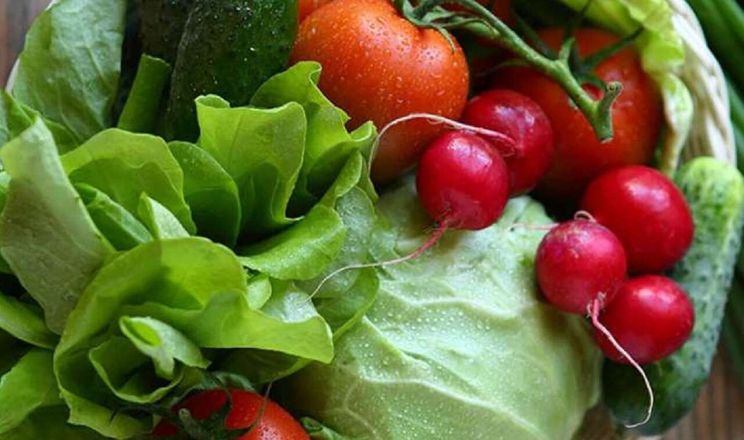Львівський “Шувар” поділився актуальними цінами на салатні овочі