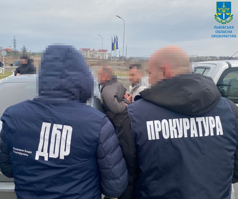 На Львівщині на хабарі затримали поліцейських