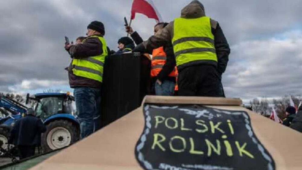 Польські протестувальники посилили обмеження руху на кордоні